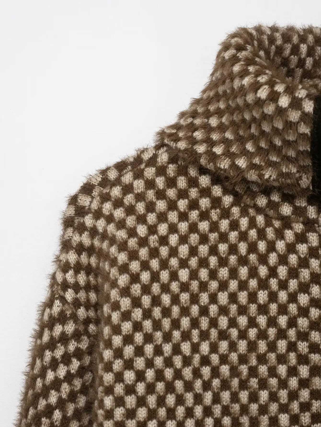 Autumn and winter loose and slim sweater jacket with artificial fur effect high collar zipper sweater jacket J251103