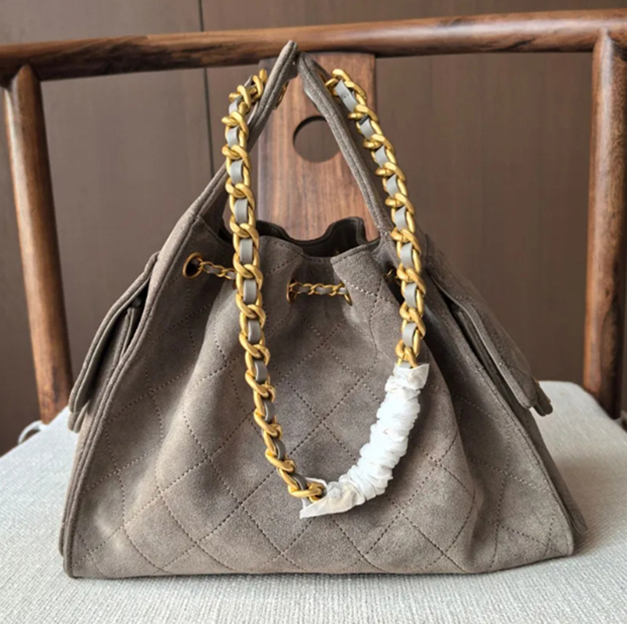 Sequin Top Banquet Series Designer Crossbody Gradient Chain Sheepskin Inner Shoulder Fashion Wallet Party Bag Winter Luxury Drawstring Tote bag 25c Hobo bag 2025