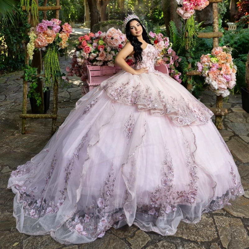 Light Pink Shiny Princess Quinceanera Dresses Off Shoulder Sequin Appliqued Flower Beading Crystal Tull Sweet 16 Dress Ball Gown