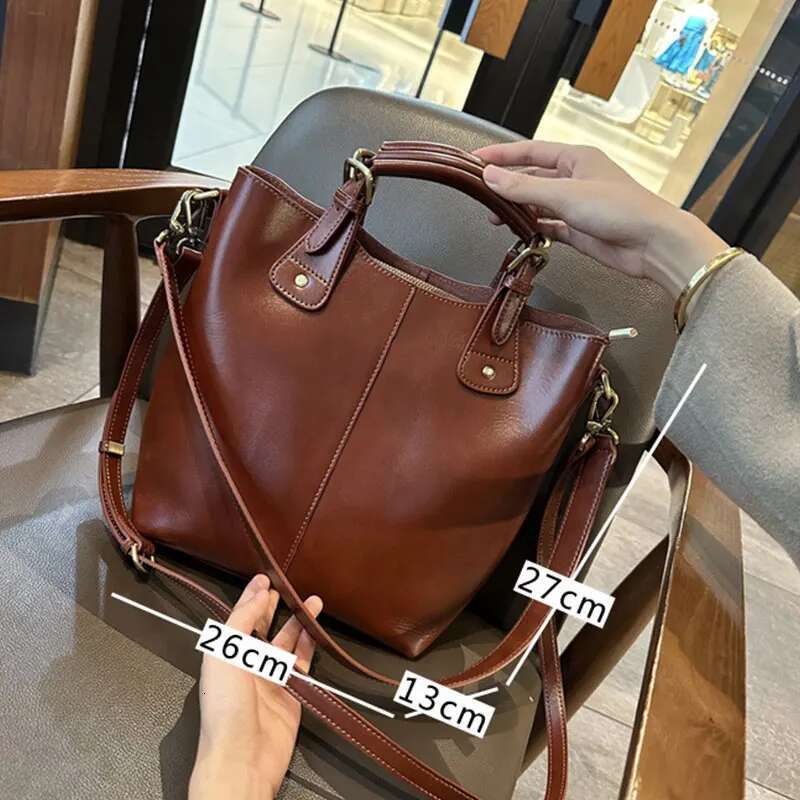 Genuine Leather Women's Tote 2025 New Woman Shoulder Bags Fashion Cowhide Crossbody Bucket Bag Female Handbags 8
