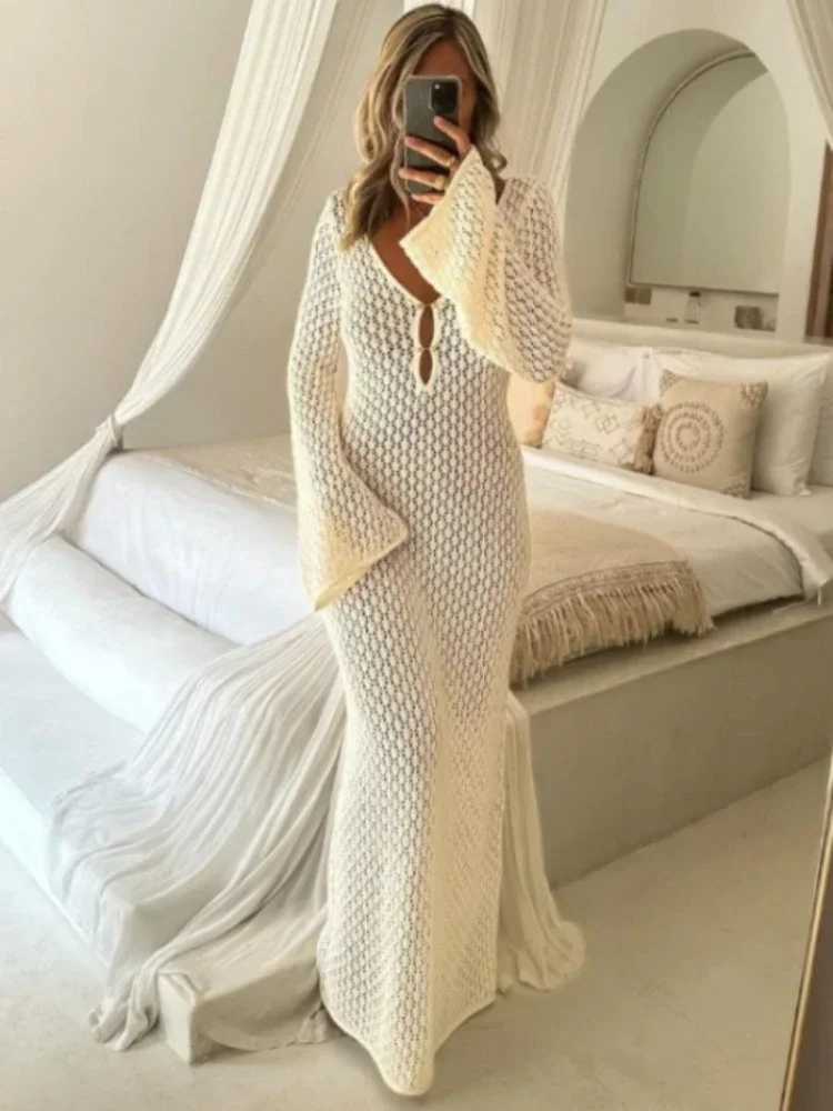 Trendix Knitted Crochet Cover Up Dress Women White Hollow Long Slve Maxi Dresses Vacation V Neck Backless Beach Dress Femme X250403