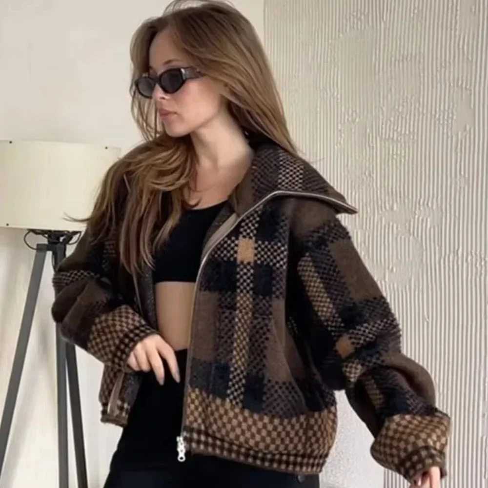 Vintage Plaid Woman Jacket Single Breasted Office Lapel Pocket Casual Thicken Coat Ladies Spring High Street Warm Outwear 2025 J251103