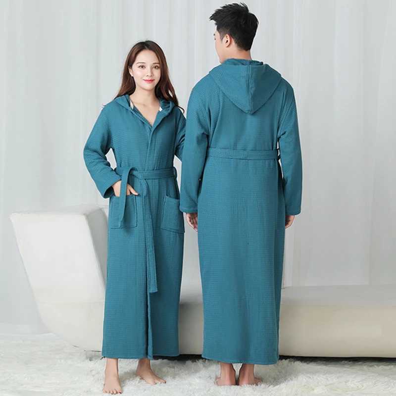 Thicken And Lengthen Lovers Hooded Robe 100 Cotton Waffle Robe For Men Women Robe Winter Warm Bathrobe New Arrival Hotel Robe C251104
