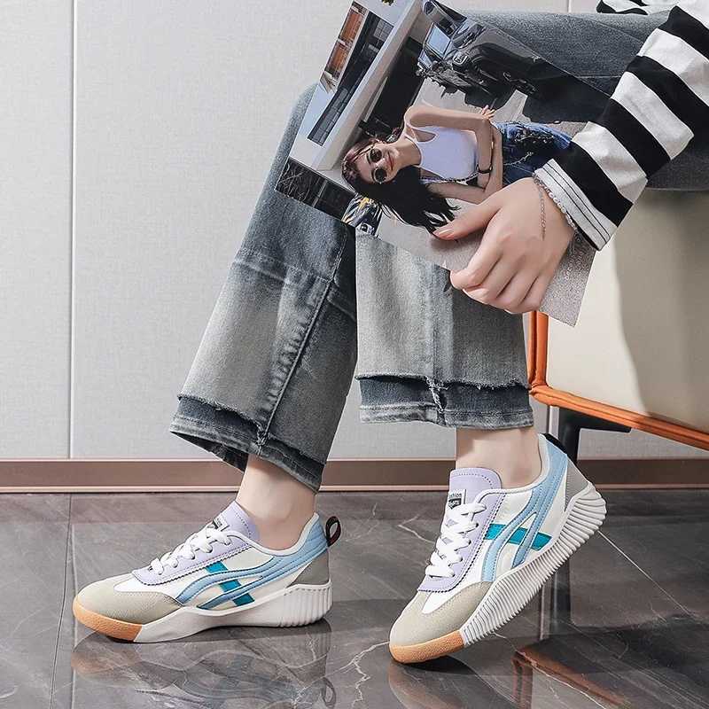 2024 Womens Sports Shoes Outdoor Lightweight Casual Walking Shoes Fashion Breathable Student Edition Flat Vulcanized Shoes Z250403