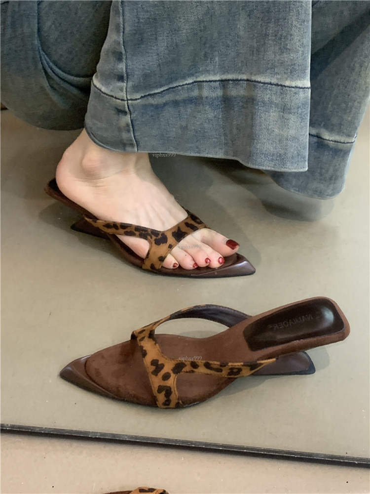 New Designer Sandals With Free Shipping Design Sense Niche High Heeled Slippers 2025 Korean Version Leopard Print Open Toe Wedge Heel Sandals
