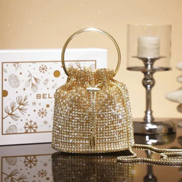 Full 2023 New Inlaid Bucket Dia Chain Handheld Messenger Bag Bags For Women Soft Surface