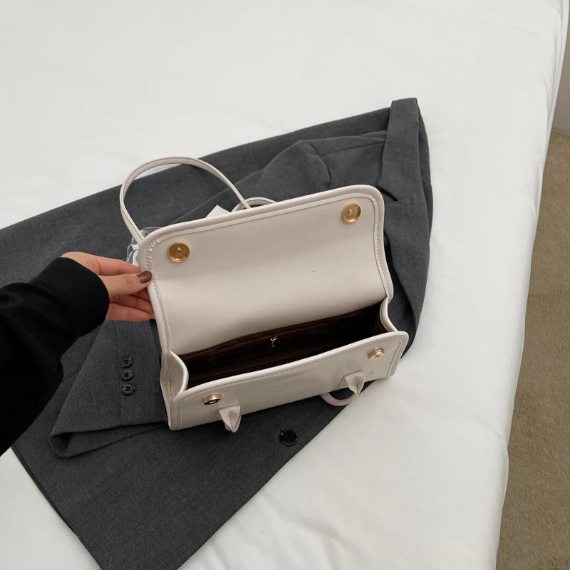 LEFTSIDE PU Leather Womens Underwear Bag Spring Y2K Womens Shoulder Bag Womens Simple White Handbag and Wallet 250402