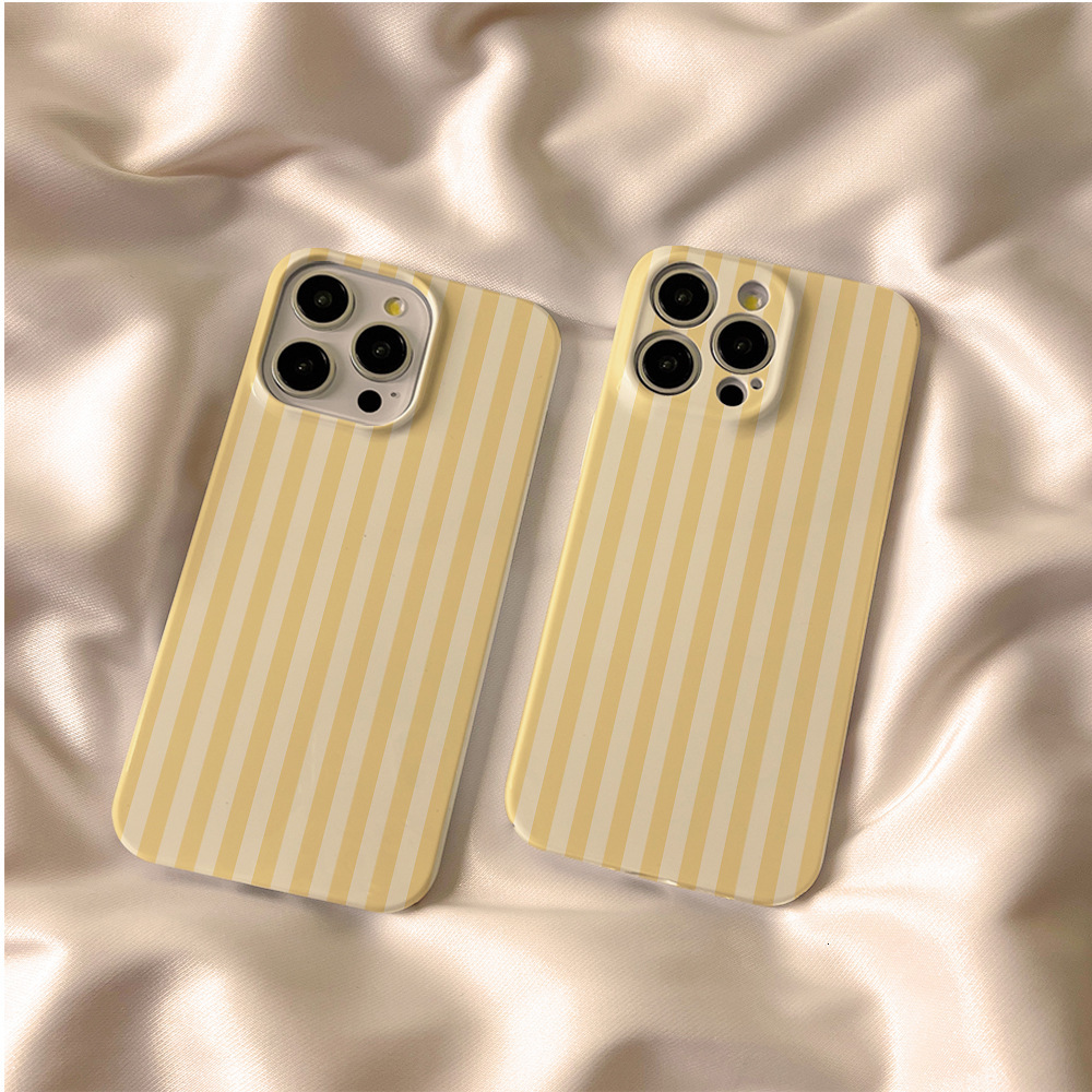 New Fashion Film Precision Hole Full Coverage Phone Case Large Hole Full Coverage Fashion Phone Case Suitable for Apple Phone Cases