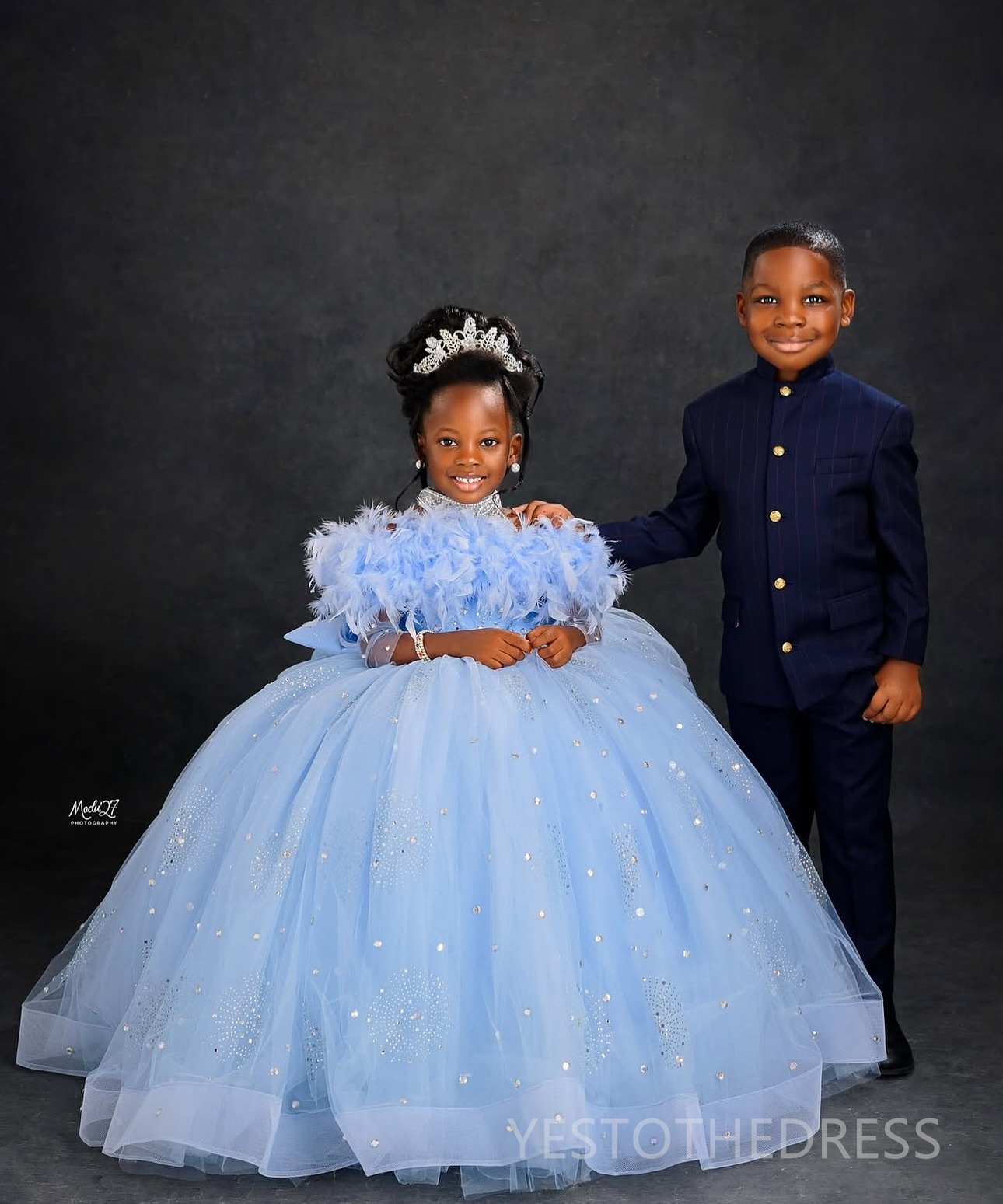 2025 Aso Ebi Blue Flower Girl Dresses Children Birthday Dress Illusion Feather High Neck Rhinestones Tiered Tulle Princess Queen Ball Gown For Marriag