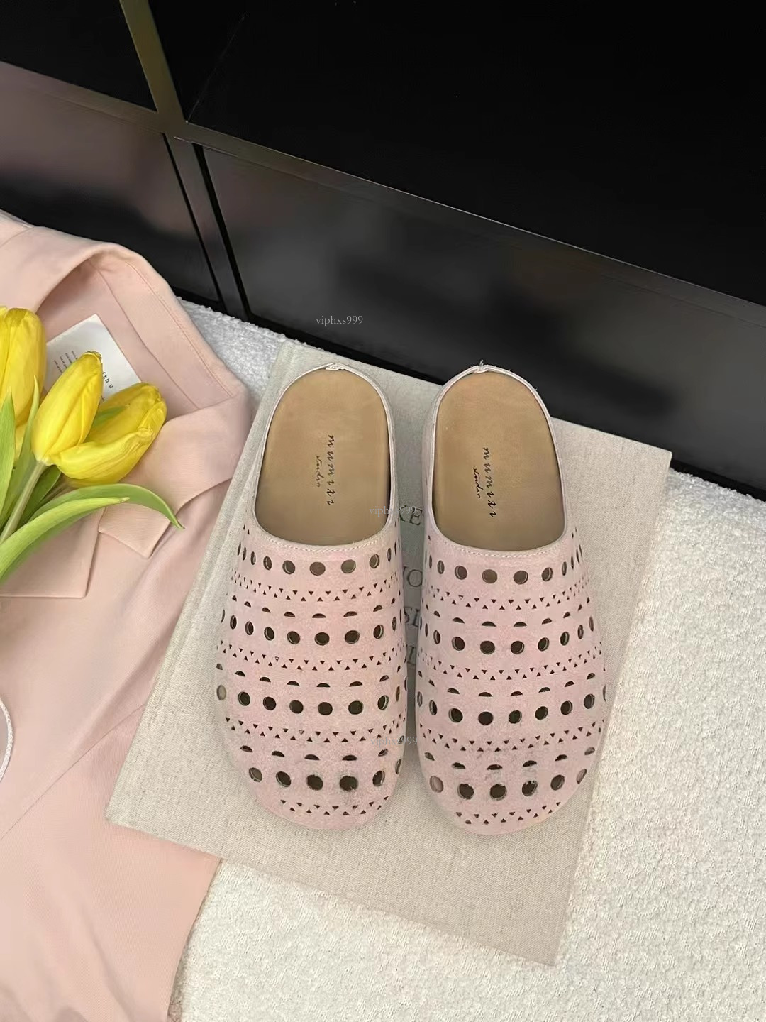 New Designer Sandals Niche Carved Flower Hollow Lazy Person's Half Slippers Women's Outdoor Wear Breathable Thick Sole Comfortable And Fashi