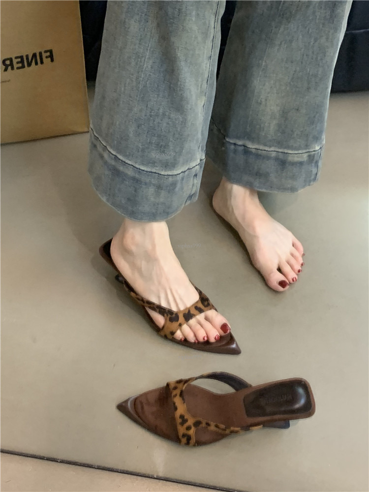 New Designer Sandals With Free Shipping Design Sense Niche High Heeled Slippers 2025 Korean Version Leopard Print Open Toe Wedge Heel Sandals