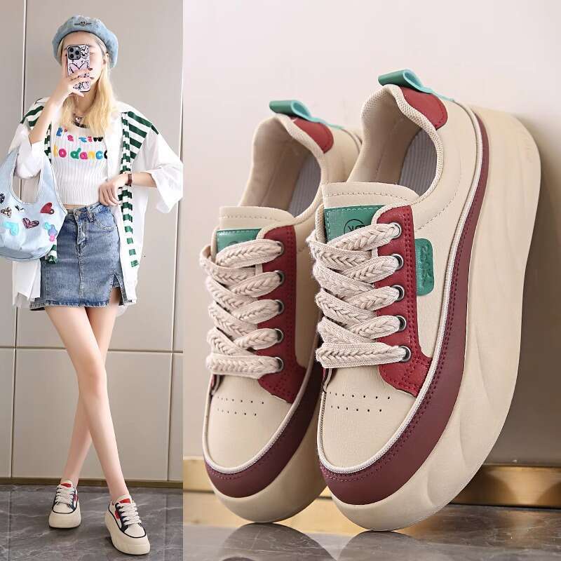 The feeling of stepping on poop is evident the small sports in autumn 2024. New leather versatile student casual board shoes for women