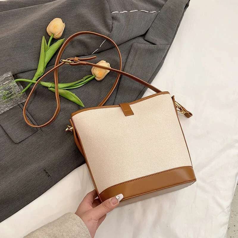 Light PU Zipper Buckle Bucket Shoulder Bag Fashion Casual Large Capacity Handbag 2025 Hot Sale New Youth Bags For Women