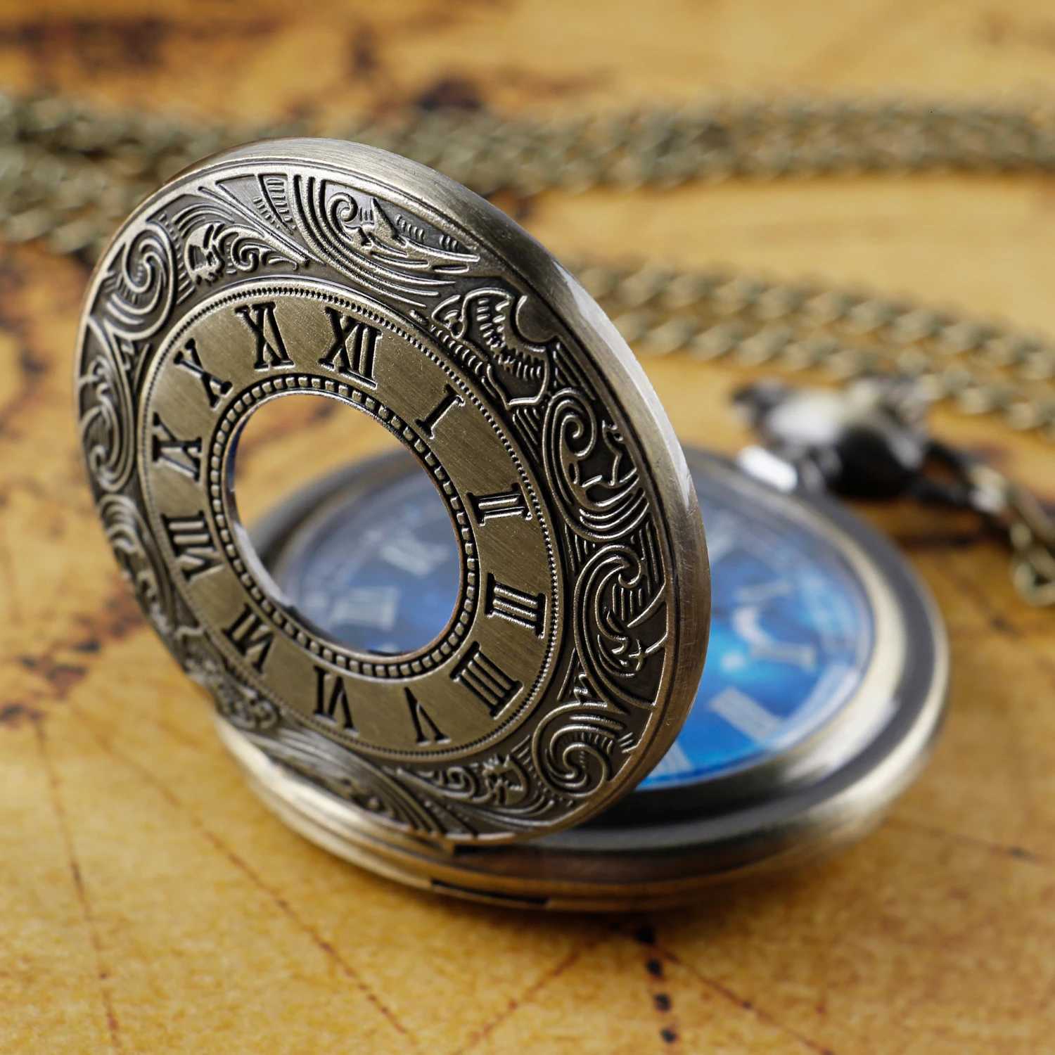 Special Antique Design Blue Dial Quartz Pocket Vintage Necklace Pendant Clock Mens and Wens Best Holiday GiftW251104