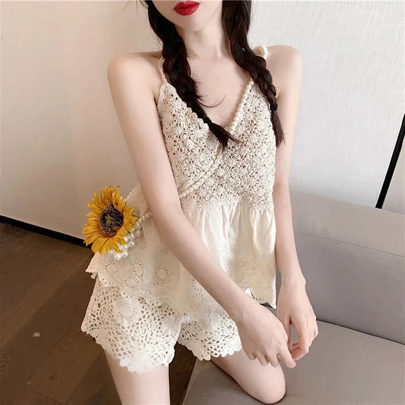 2023 Summer Bohemian Hand Hook Knitted Cut Set Womens Camisol Bra TopWide Leg Short Two Piece 250401