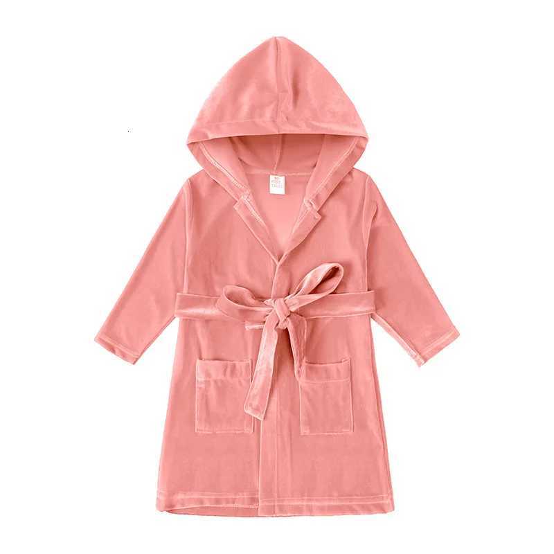 Luxury Personzed Embroidered Baby Dressing Gown Bath Robe Soft Lightweight Velvet Bath Robe 1st Birthday Baby Gift for Kids C251104