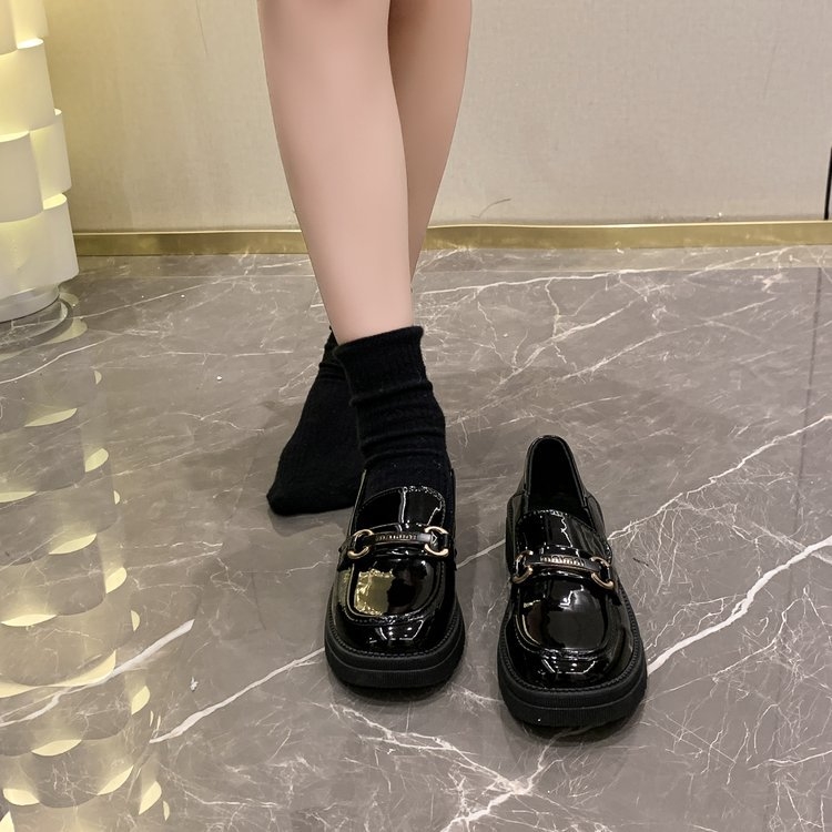 designer shoes 2025 Women's thick-soled height-increasing loafers spring style slip-on British style small leather shoes match with skirts JK sin