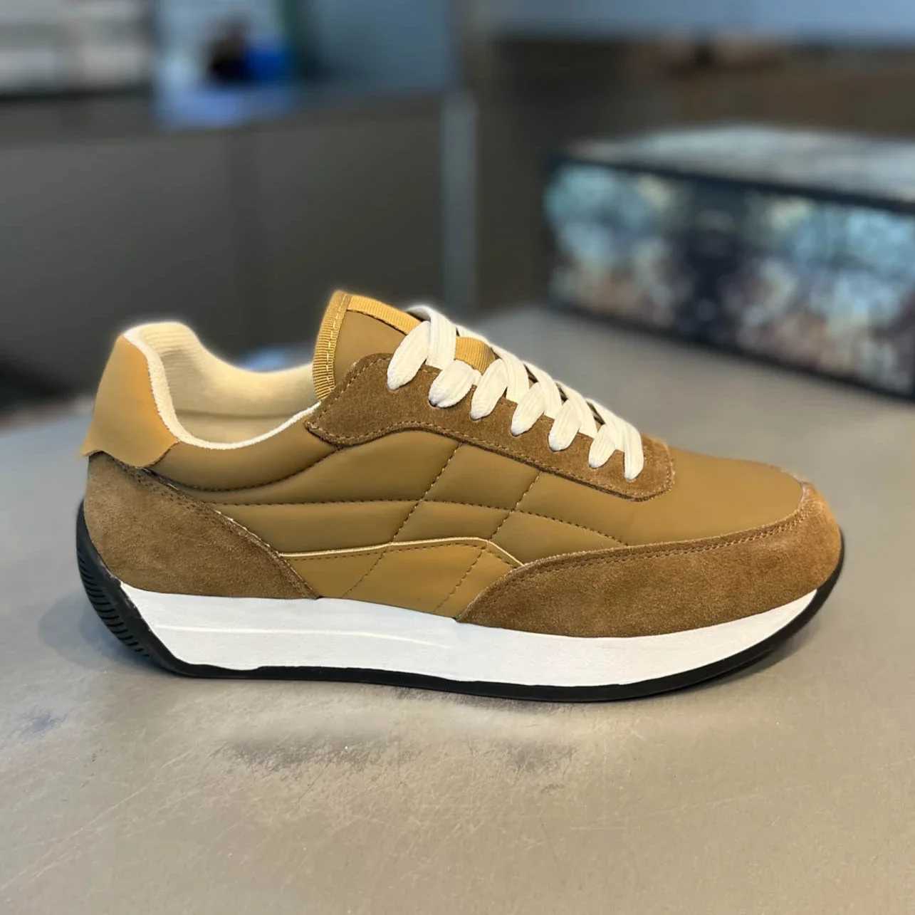 Mens comfortable sports shoes shoes 2024 autumn lace running shoes mens soft leather sports shoes mens sports shoes Z250403