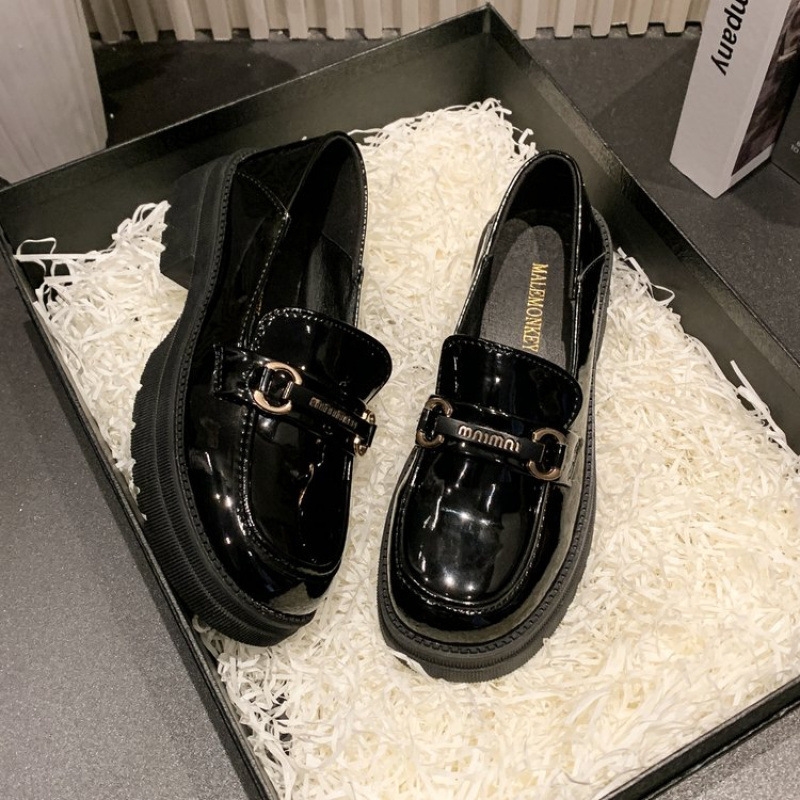 designer shoes 2025 Women's thick-soled height-increasing loafers spring style slip-on British style small leather shoes match with skirts JK sin