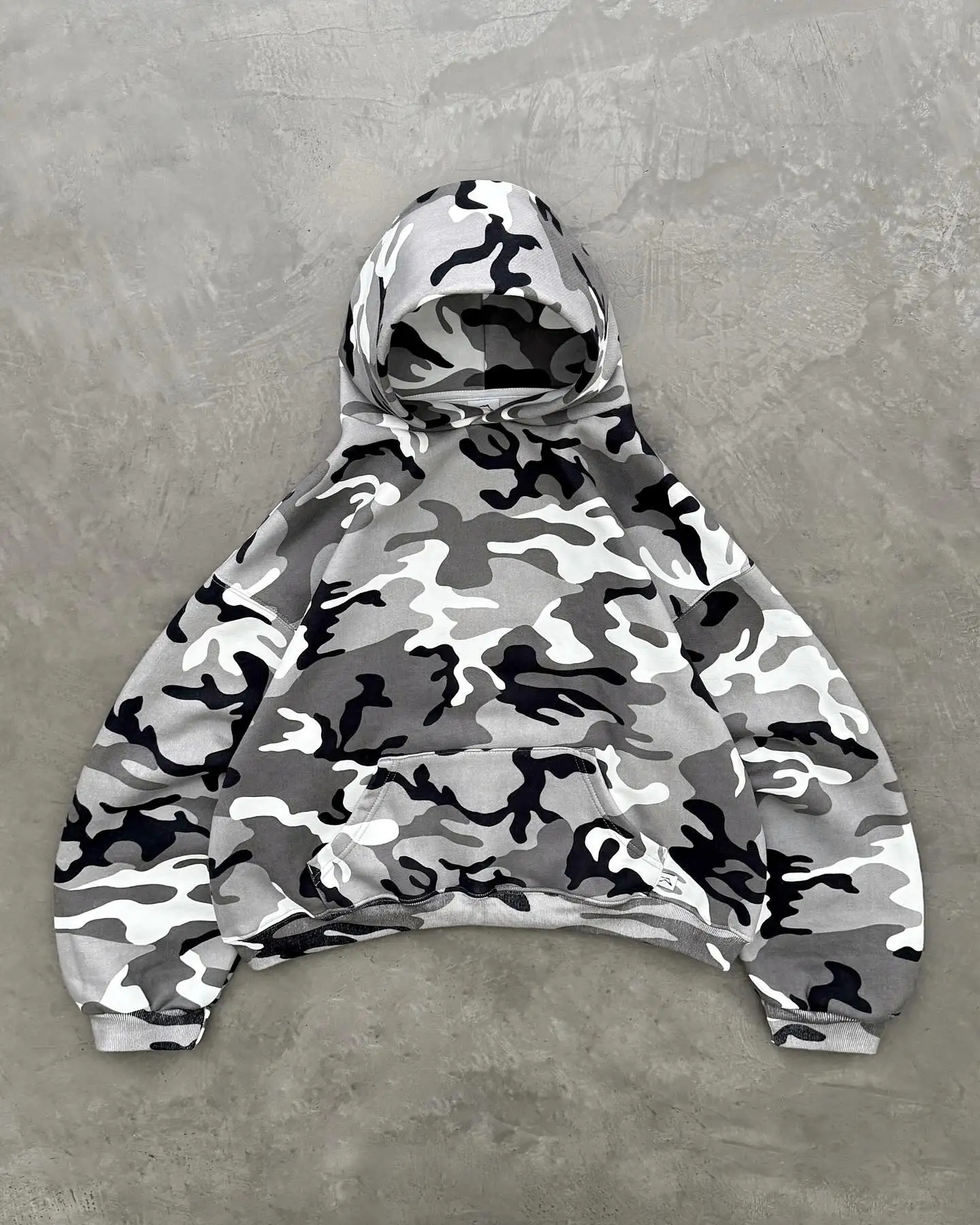 High Street Hip Hop Snow Camo Hoodie and Straight Leg Sweatpants Two Piece Set Y2k Retro Pullover Sweatshirt Streetwear Men 250403