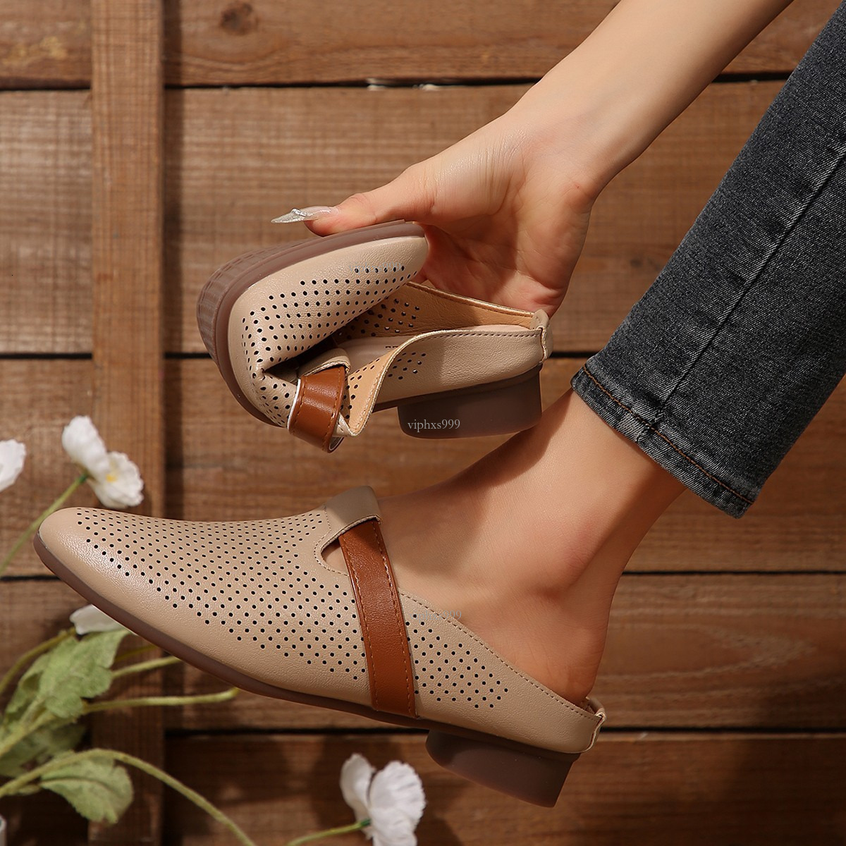 New Designer Sandals With Free Shipping French Breathable Hollow Half Women 2025 Summer Soft Leather Round Toe Cool Slippers For Lazy People Low Heele