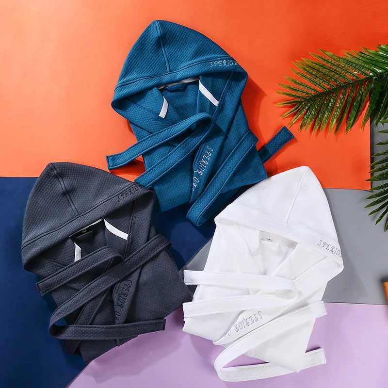 New Arrived Cotton Bathrobe PlusSize Winter Quilted Women Men Embroider Kimono Bath Robe Hooded Bridesmaid Dressing Gown Wedding C251104