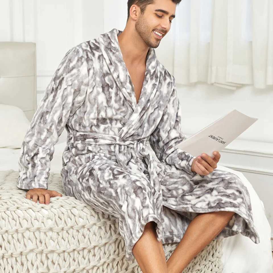 Autumn Winter Flannel Mens Long Robe Print Sleepwear Thicken Warm Kimono Bathrobe Gown Nightwear Loose Coral Fleece Home Wear C251104