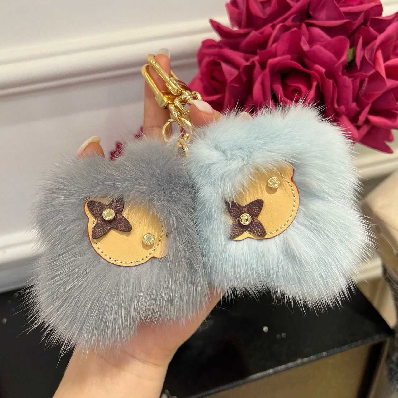 2025 new handmade cartoon plush keychain three-dimensional exquisite cute bag pendant couple model C251104