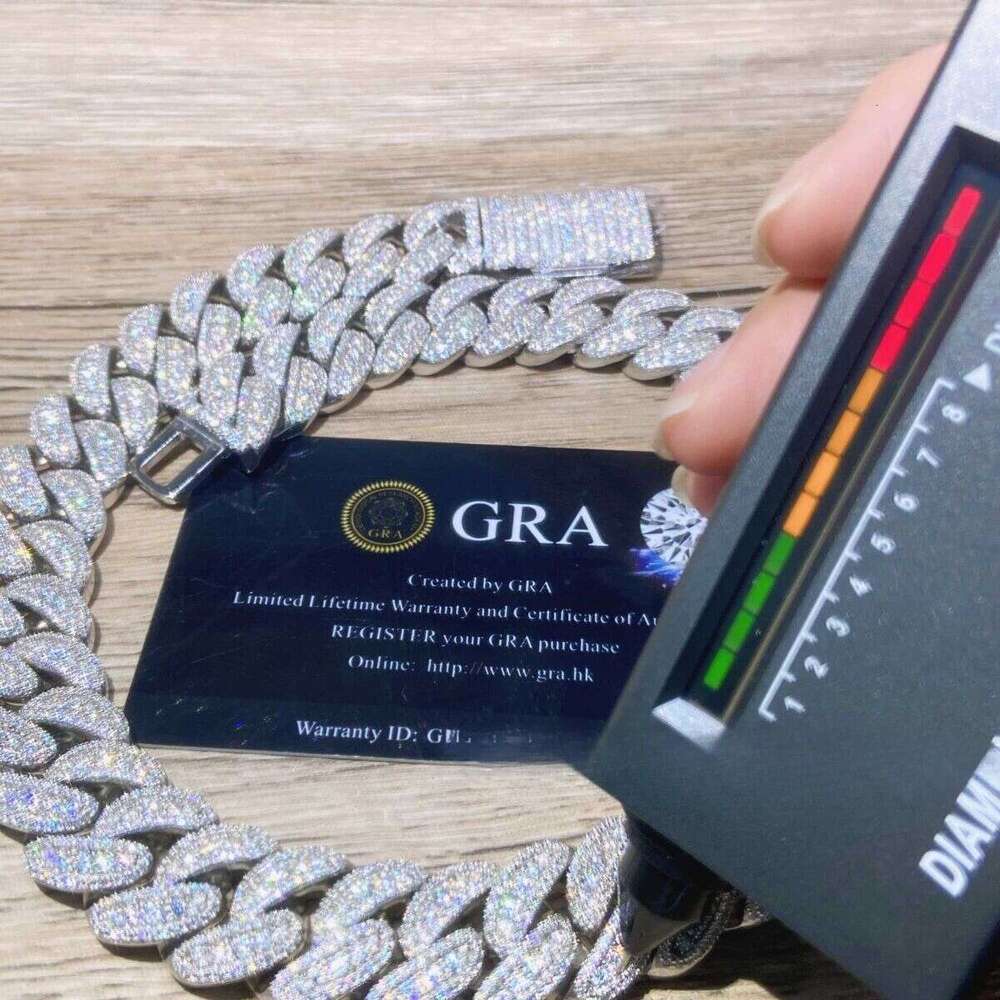 Durable Moissanite Cubic Zirconium Cuban Link Chain Necklace for Modern Men