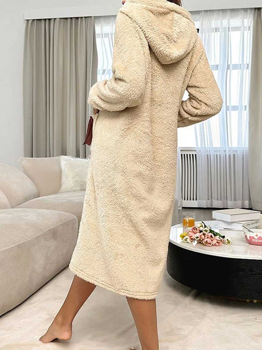 Women Gown Robe Buttons Bow Pockets Winter Warm Flannel Hooded Bathrobe for Hotel Spa Party Kimono Robe C251104