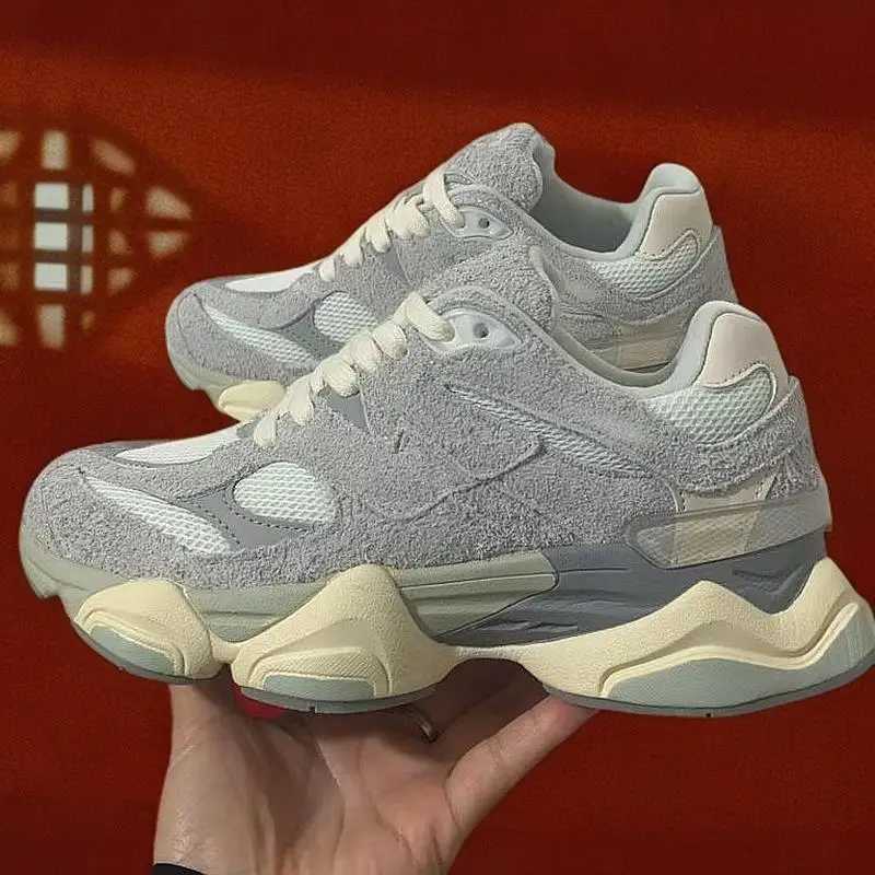 Women Safety Shoes Men Steel Toe Boots Breathable Work Sneaker Air Cushion Anti-smash Anti-stab ManC250403