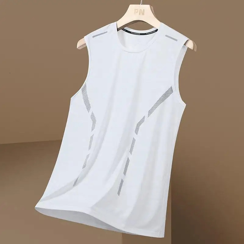 Sports Quick Dry Sleeveless T-Shirt For Men Summer Men Basketball Gym Clothing Breathable Lightweight Plus Size O-neck Tank 250402