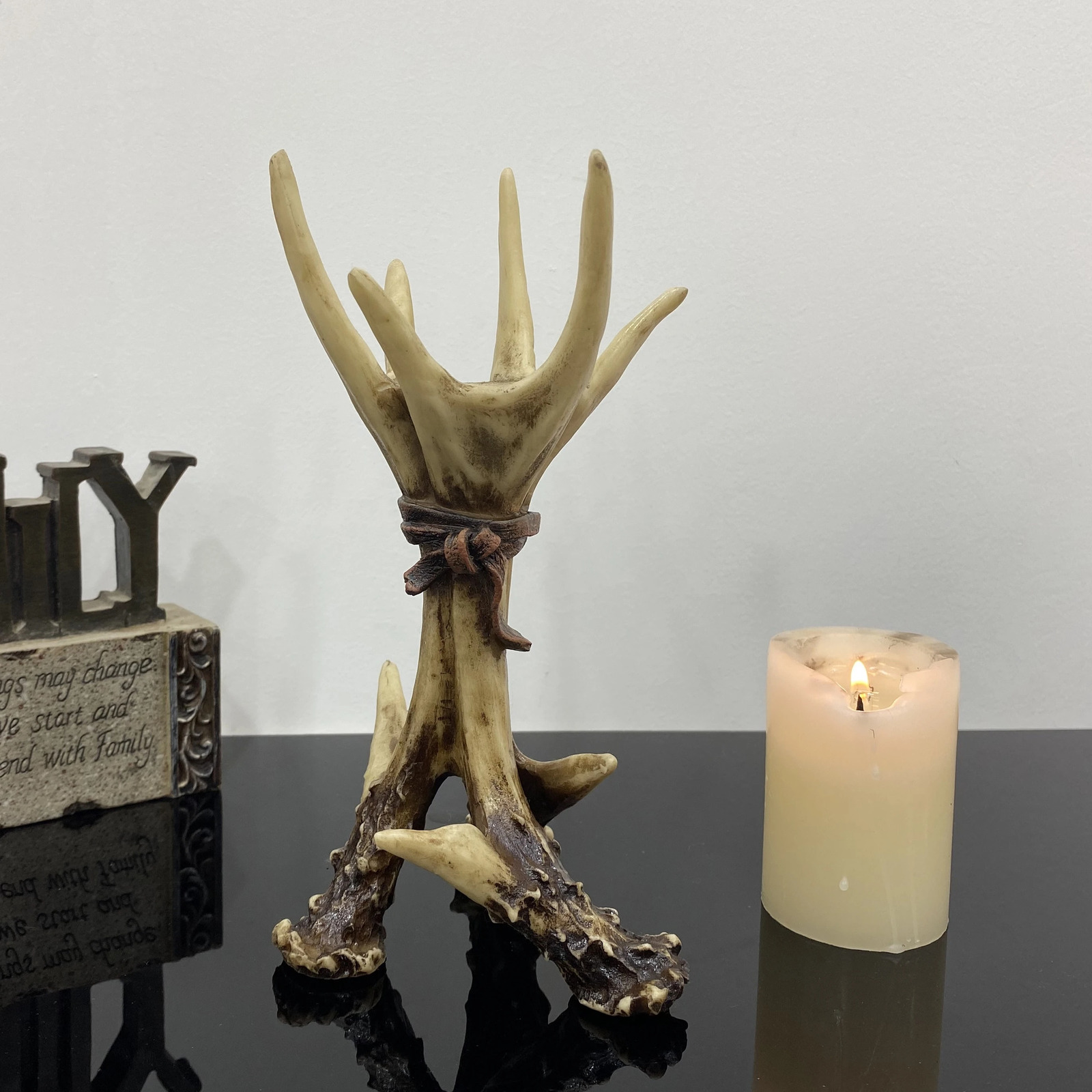 Vintage Antler Candlesticks Resin Animal Candle Holder Antlers Deer Statue Home Decor Living Room Fireplace Christmas Decoration 251030
