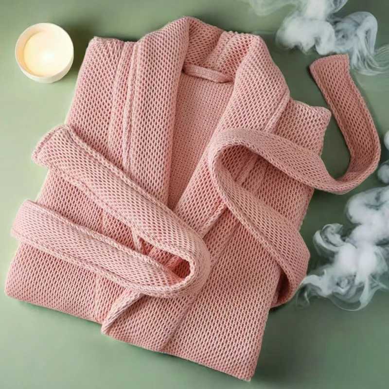 Top Quty Waffle Towel Cotton Bathrobe for Men Women Hotel Home Wear Bath Bathrobes Autumn Winter Thicken Warm Man Robe C251104