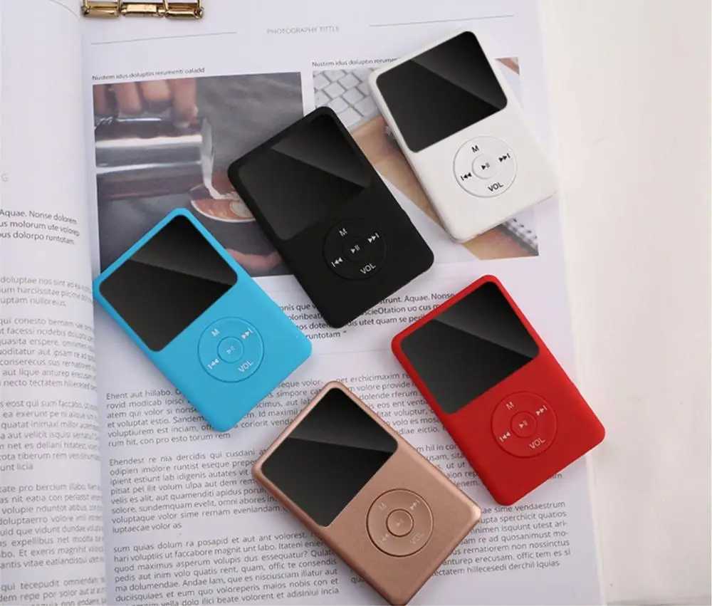 Mini MP3 MP4 music player with loud speakers built-in 4GB 8GB high fidelity portable player with radio/FM/recording Z250403