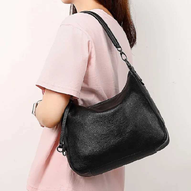 100 Genuine Leather Womens Shoulder Bag High Quality Cowhide Handbag Daily luxury design Versatile Crossbody Bag As Gift X251104