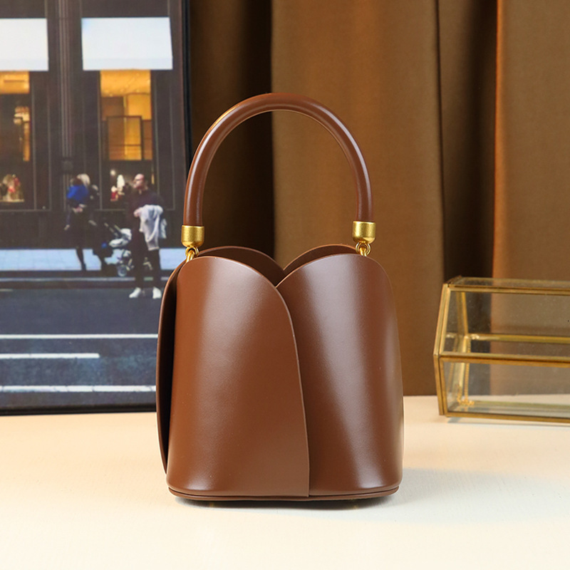 Niche Design Petal Bucket Hand-Held Vegetable Basket Bag, Versatile Daily Casual Shoulder Crossbody Bag