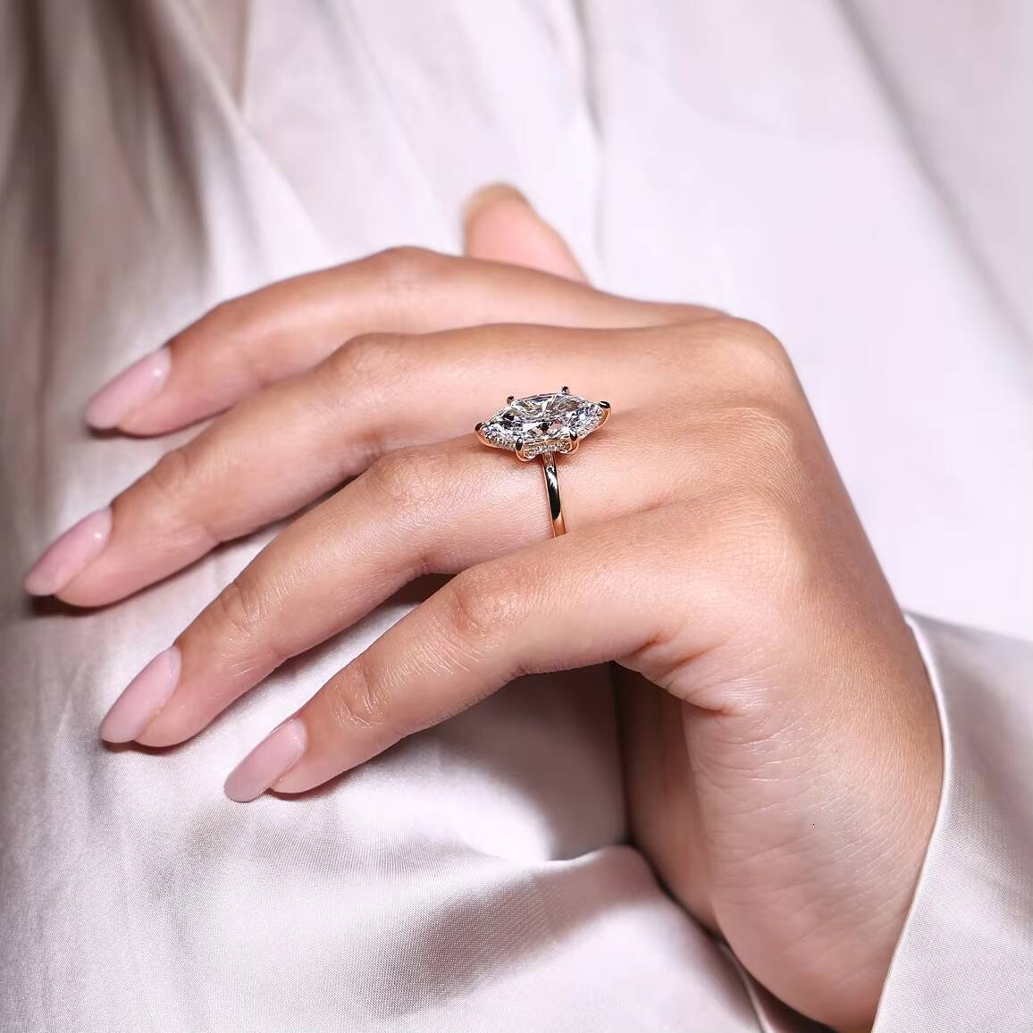 Luxurious 14K 18K Solid Gold Marquise Cut 2CT Diamond Ring Women 6 Prong Moissanite Engagement Band - view 4