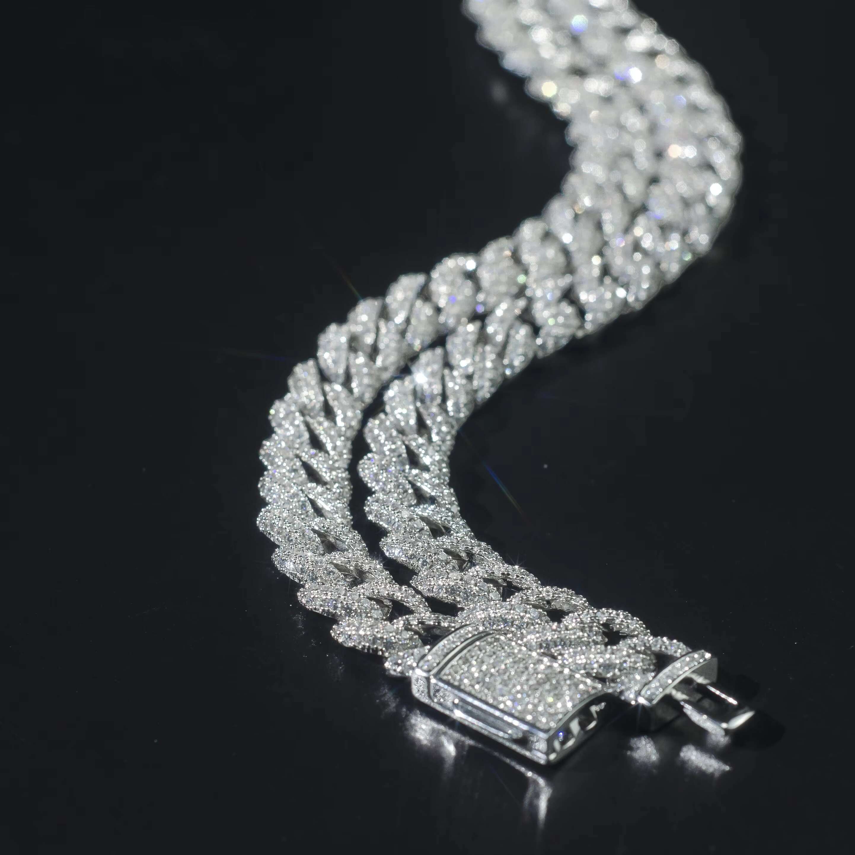 Wholesale Accessory 14MM VVS Diamond Cuban Chain Bracelet for a Trendy and Chic Look