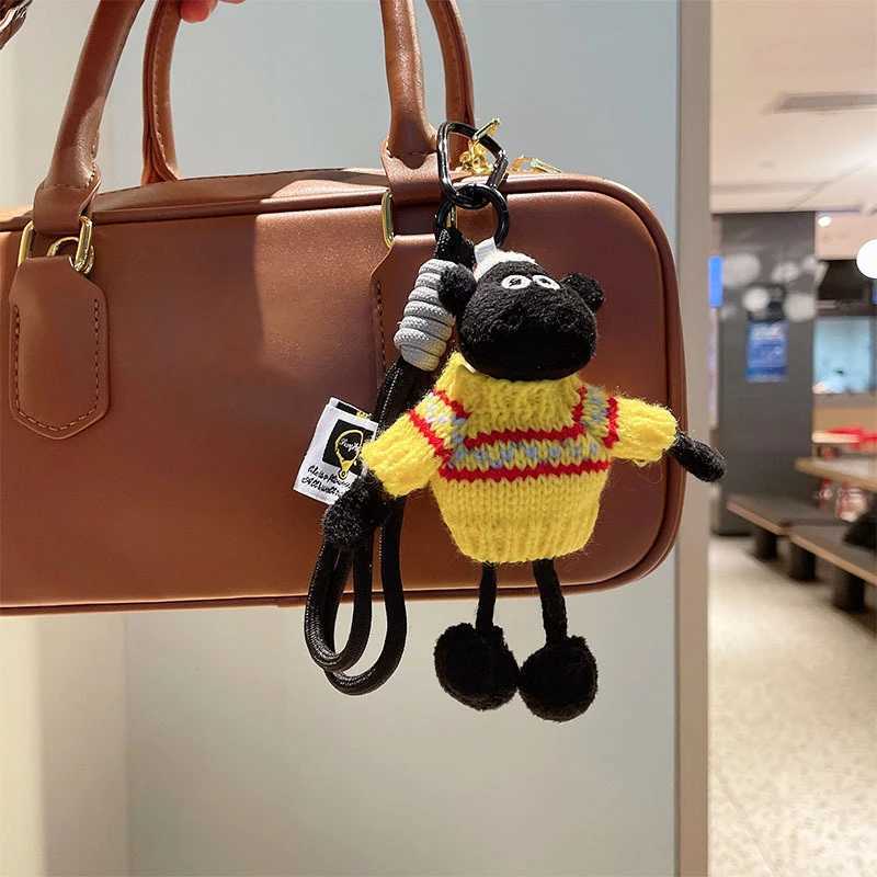 New Bag Pendant Sweater Lamb Diy Hand-woven Pendant Creative Car Keychain Pendantwomens Backpack Charm Accessories C251104