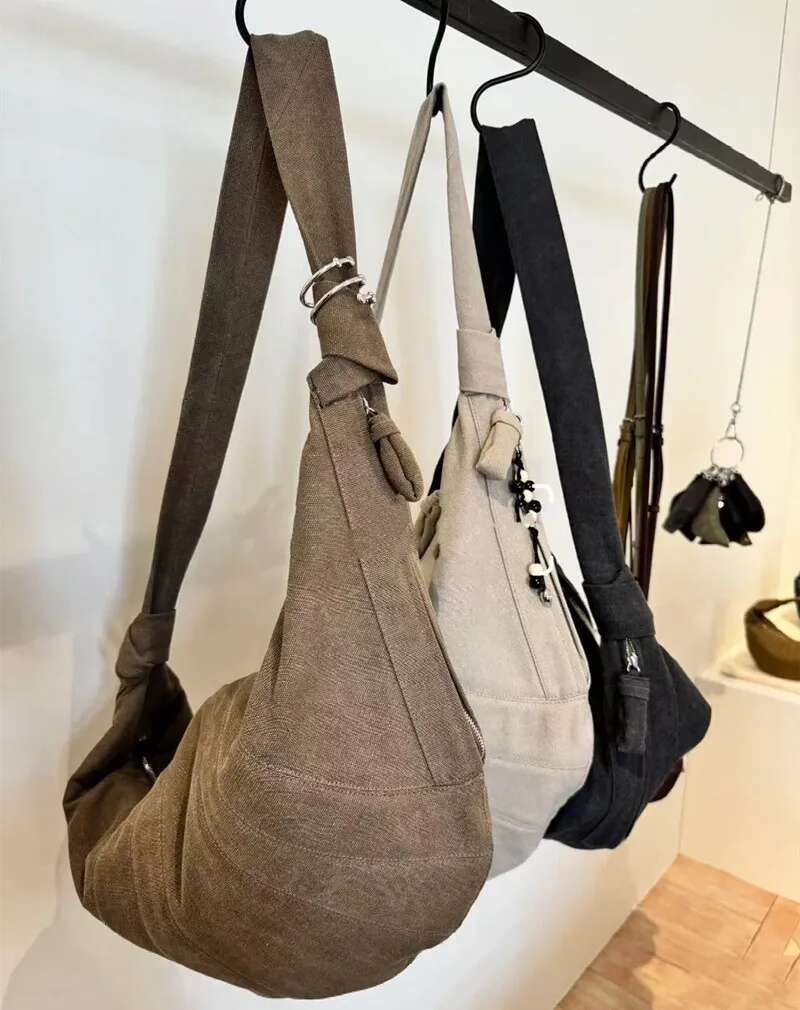 E Croissant 2025 New Niche Design Large Capacity Old Casual Shoulder Fashionable Lazy Crossbody Bag For Men And Women