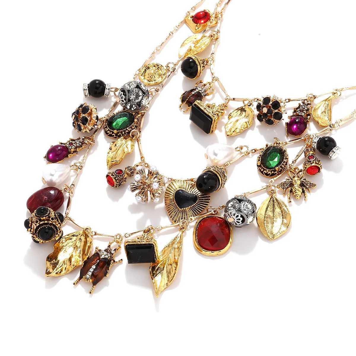 ZAA Multi-layer Woven Heart-shaped Leaf Insect Flower Pendant NecklaceXJ251104