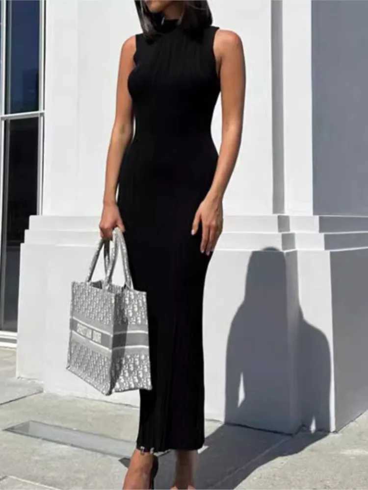 Solid Color Stripe Knitted Slim Long Dresses Women Slveless Half Turtleneck Package Hip Bodycon Dress Female Commuting Vestido X2504031