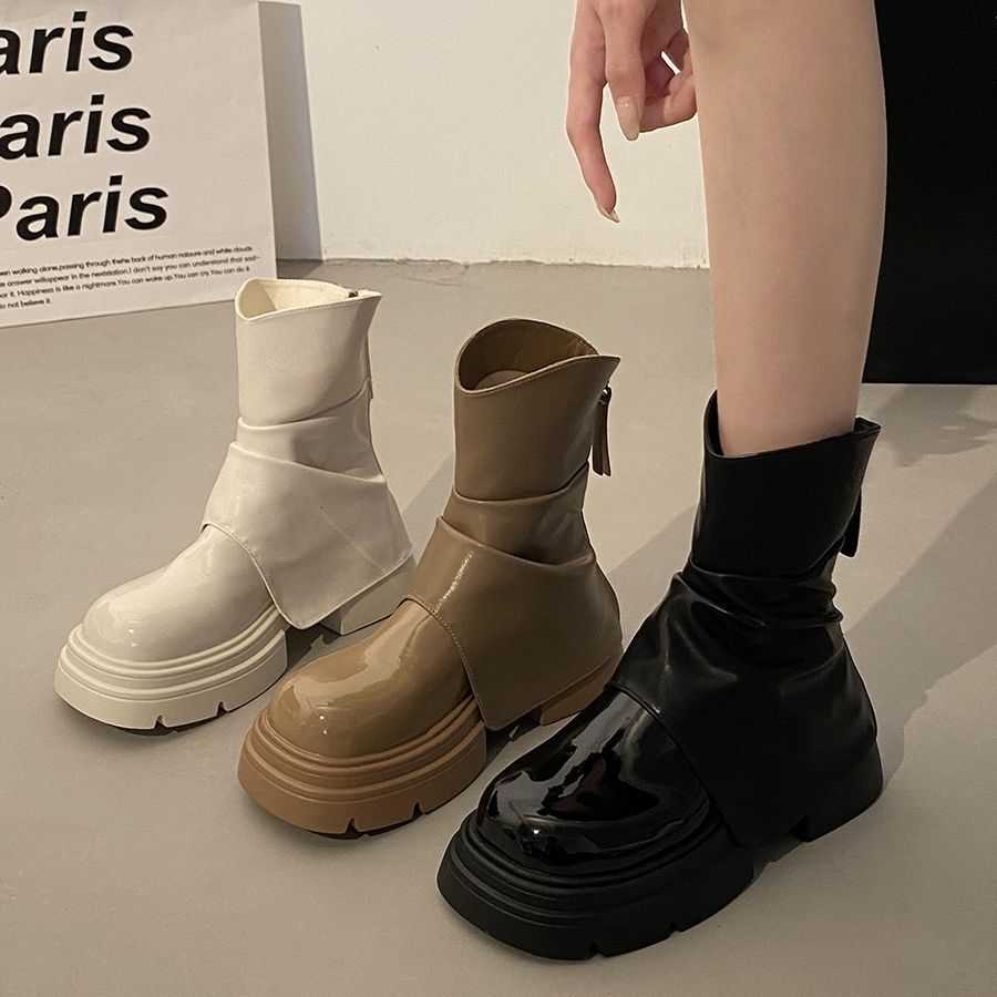 2025 new super hot thick sole multifunctional black women's single leg shorts, high-end designer fashion American boots