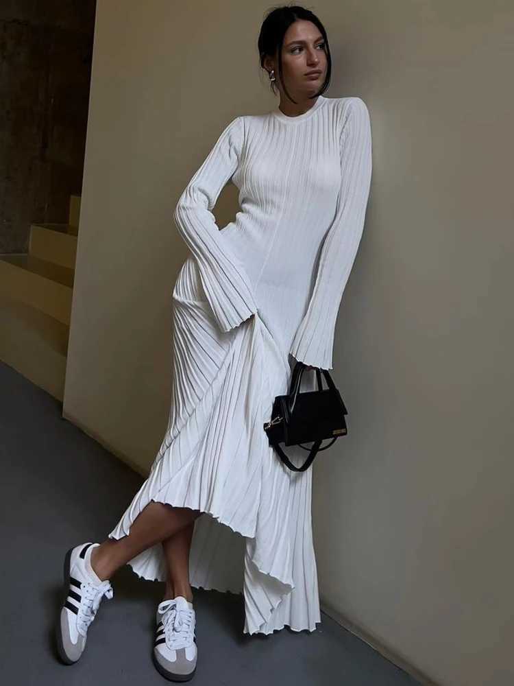 Tossy Lace-Up Female Knit Maxi Dress Autumn High Waist Fashion Patchwork Long Slve Loose Solid Dress Bandage Knitwear Dress X2504031