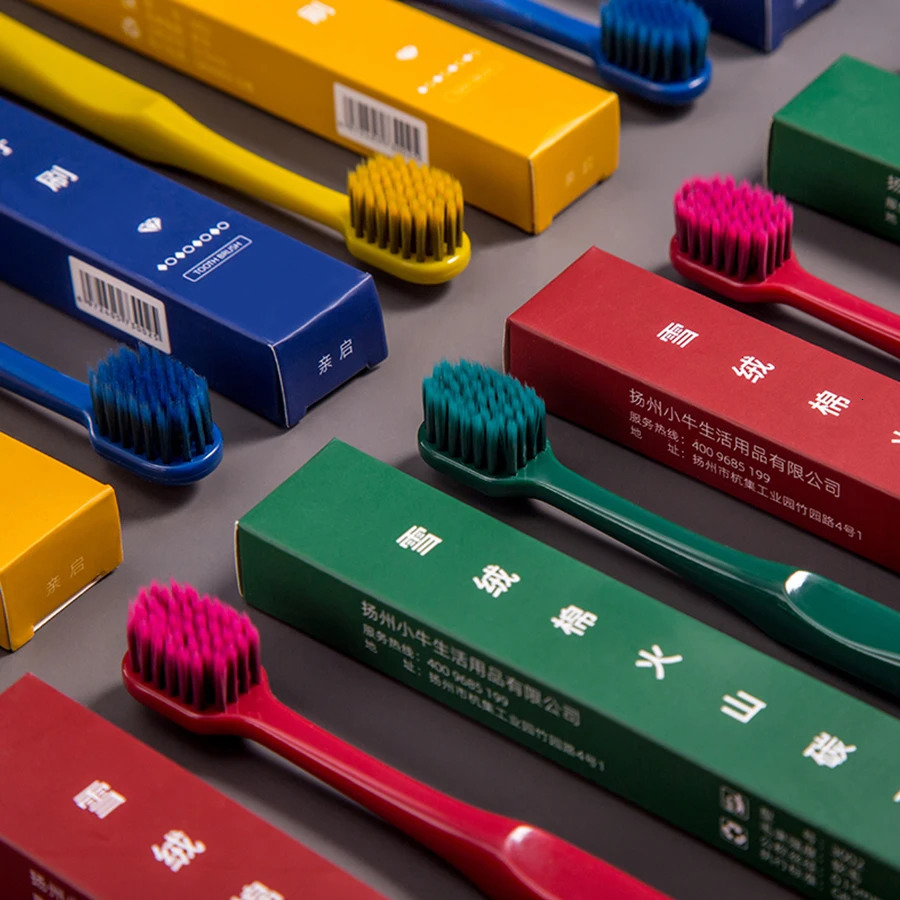 Four colors of volcanic charcoal toothbrush wide soft environmentally friendly portable fiber optic highquality oral hygiene care direct delivery 2503