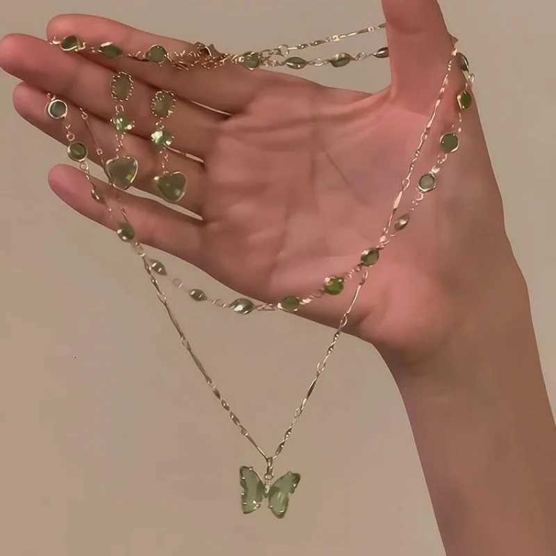 Korean Fashion Double layered Green Butterfly Necklace For Women Elegant Zircon Butterfly Pendant Choker Chain Girls JewelryXJ251104