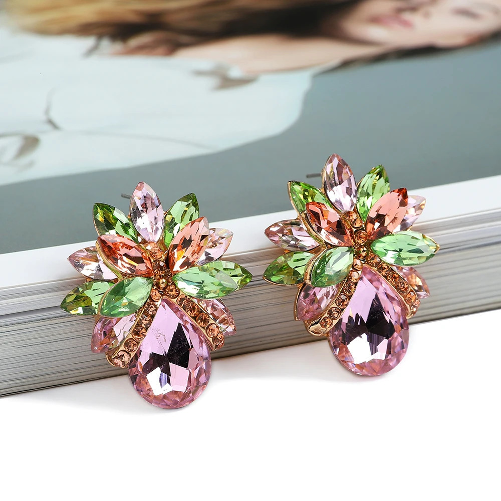 Korean fashion colored transparent crystal stud earrings with ious n highquality flowers unique retro pendant jewelry 250326
