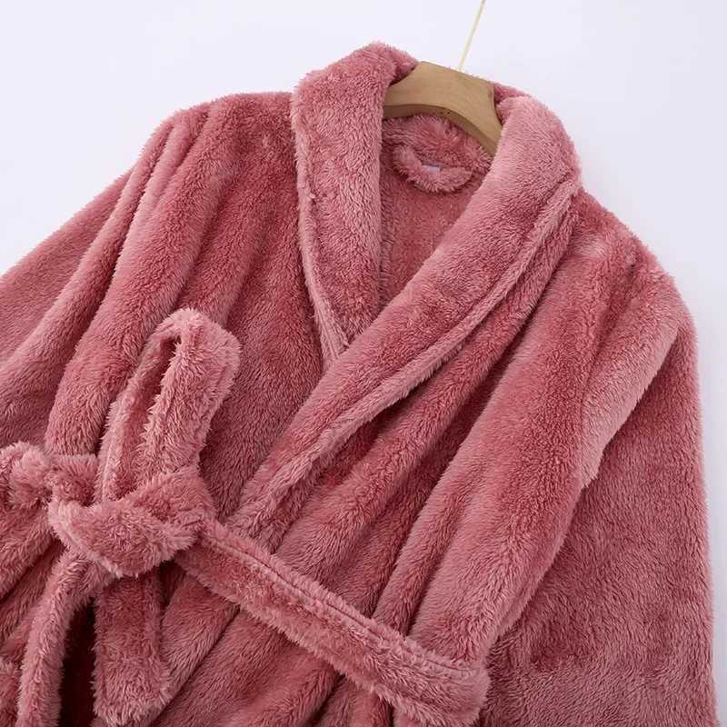 New winter thickened flannel pajamas for lovers mens and womens warm bathrobes pajamas household clothes robes bath robe C251104