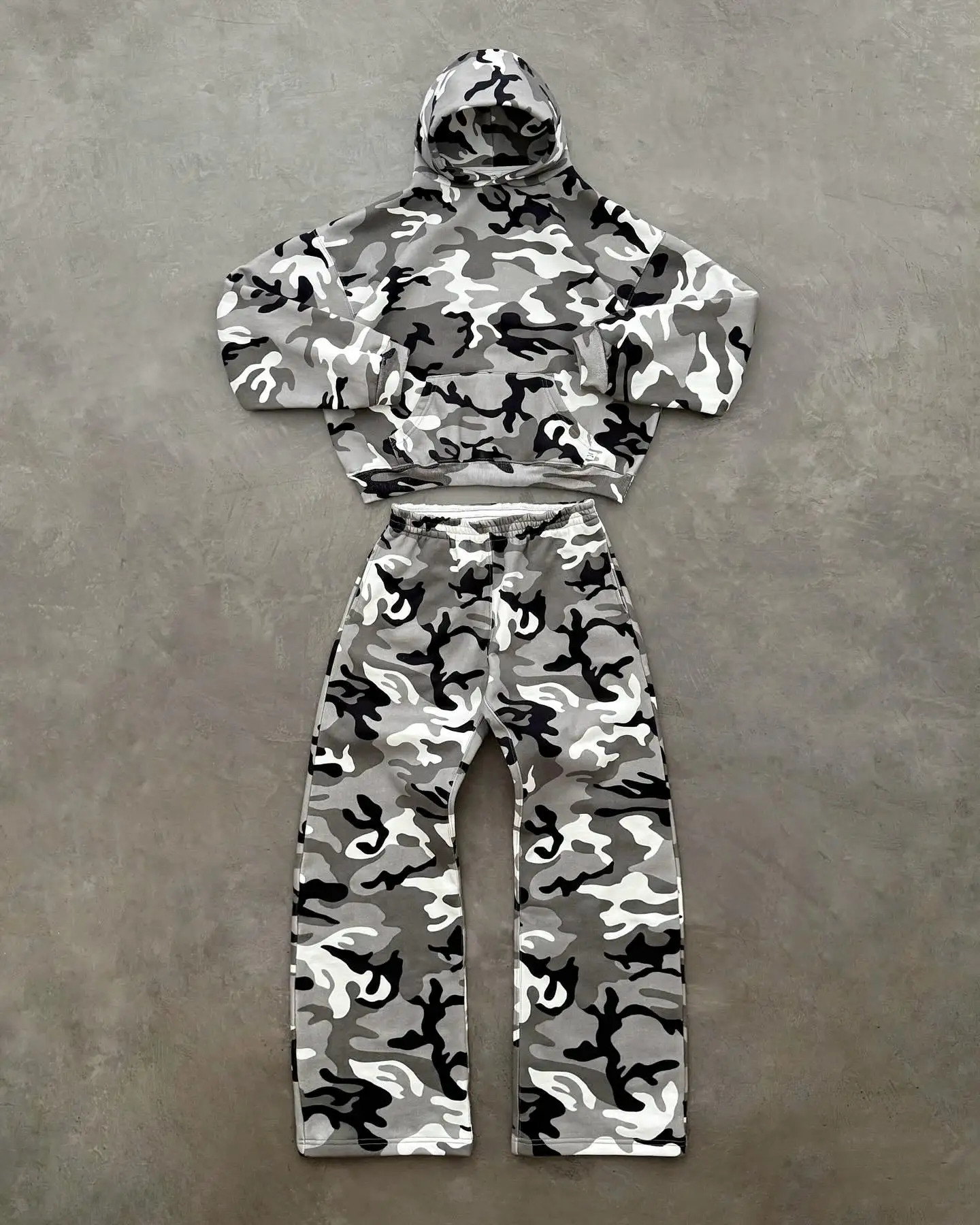 High Street Hip Hop Snow Camo Hoodie and Straight Leg Sweatpants Two Piece Set Y2k Retro Pullover Sweatshirt Streetwear Men 250403